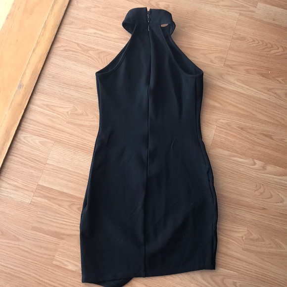 Lulu’s LBD - Picture 5 of 7